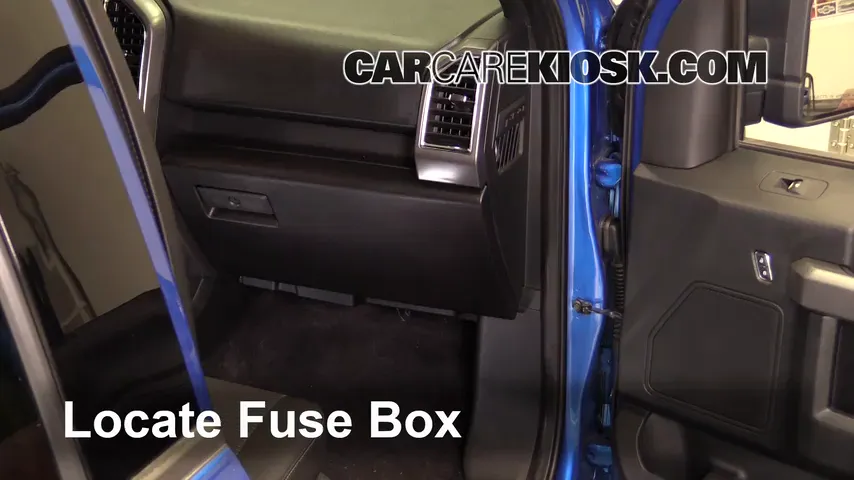 2016 Ford F-150 XLT 5.0L V8 FlexFuel Crew Cab Pickup Fusible (intérieur)